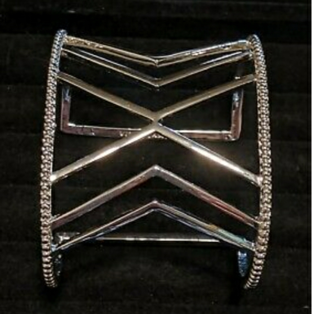 Designer Vince Camuto Geometric Modern Cuff Braclet with signature stamp